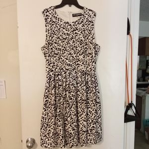 5 FOR $20. Karl lagerfeld size 14 b/w dress